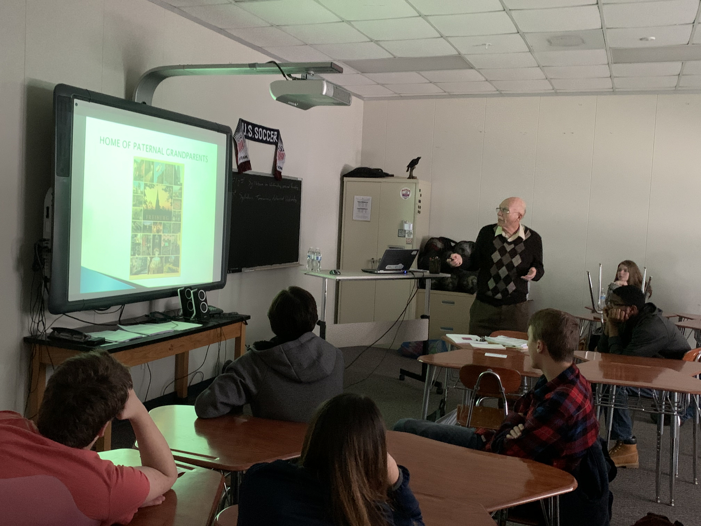 Tom Wolf speaking with Voyager High School Students, January 2020